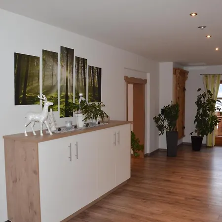 民宿 Gaestezimmer Peterbauer *